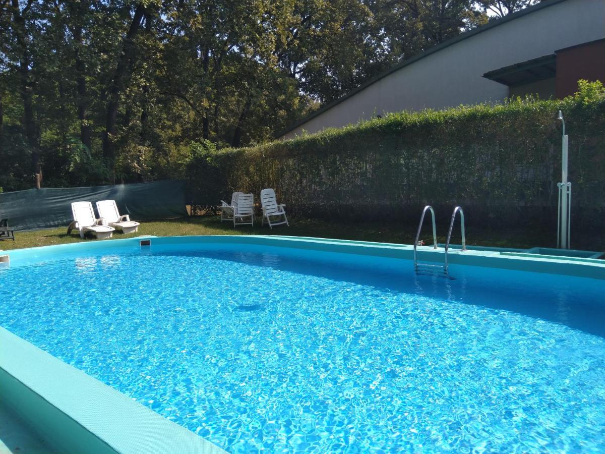 فندق ديبريتْسينفي  Dorcas Center&Camping المظهر الخارجي الصورة
